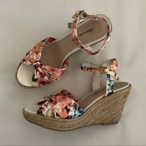 American Eagle Floral Wedges